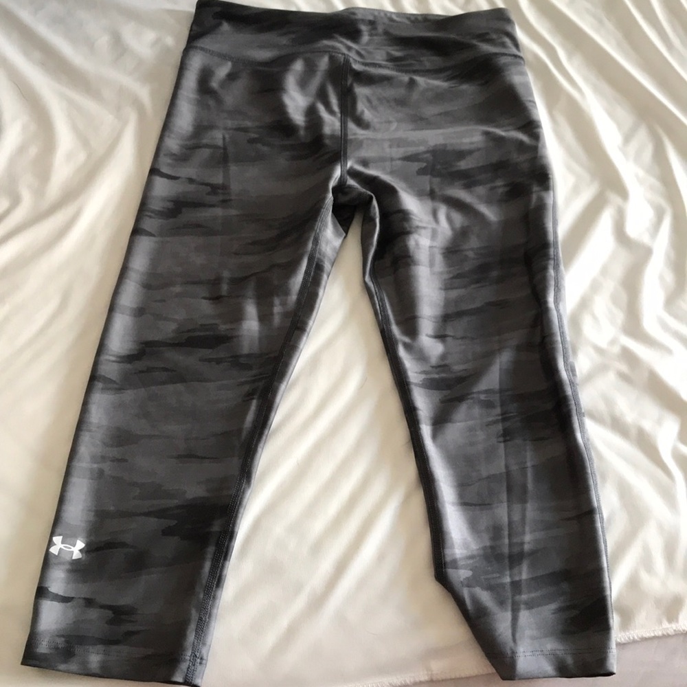 Under armour Camo capris